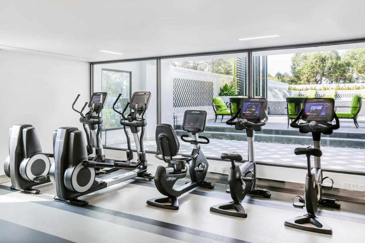 Mai House Saigon Hotel Cidade de Ho Chi Minh Exterior foto The gym at the hotel